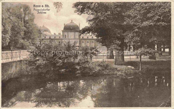Poppelsdorf Poppelsdorfer-Schloss Schlosspark Teich Baeume Barockschloss Spiegel