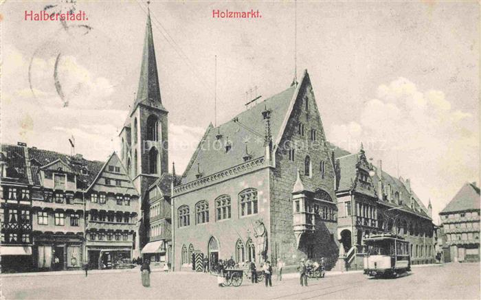 Halberstadt Harz Holzmarkt Rathaus Kirche Fachwerk Strassenbahn Marktplatz Pferd