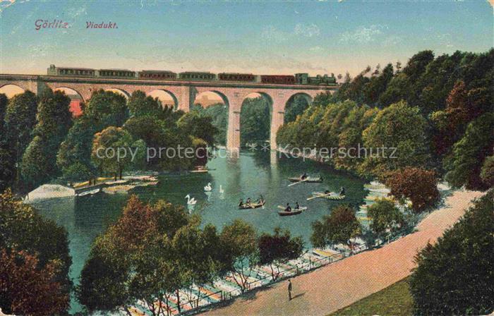 GoeRLITZ Sachsen Viadukt Bogenbruecke Eisenbahn Dampfzug Teich Ruderboote Schwa