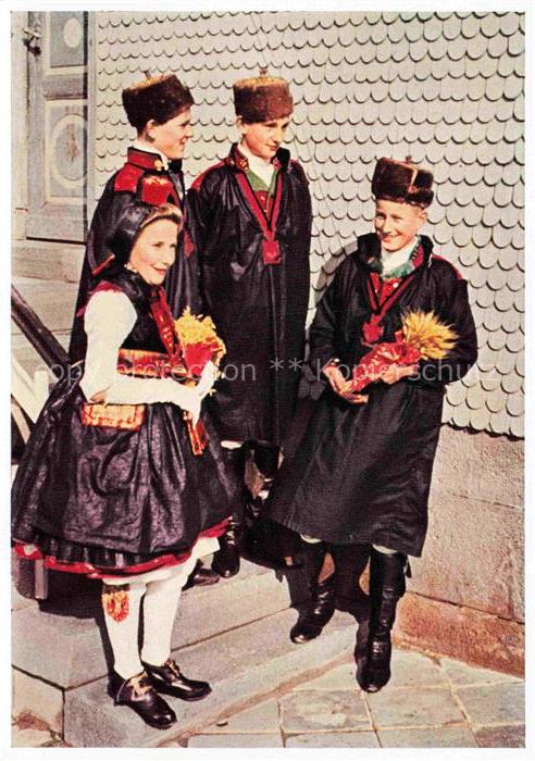 Trachten  Costumes-- Die bunte Schwalm Nr. 23 Erntegaben