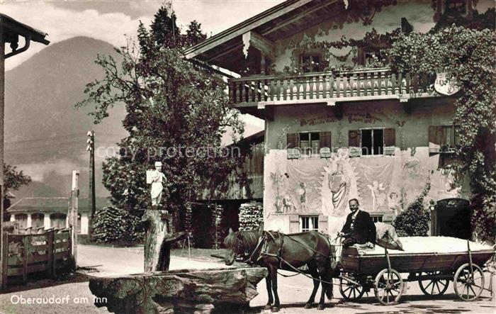 Oberaudorf Inn Rosenheim Bayern Lueftlmalerei Pferdekutsche Brunnen Balkon Fresk