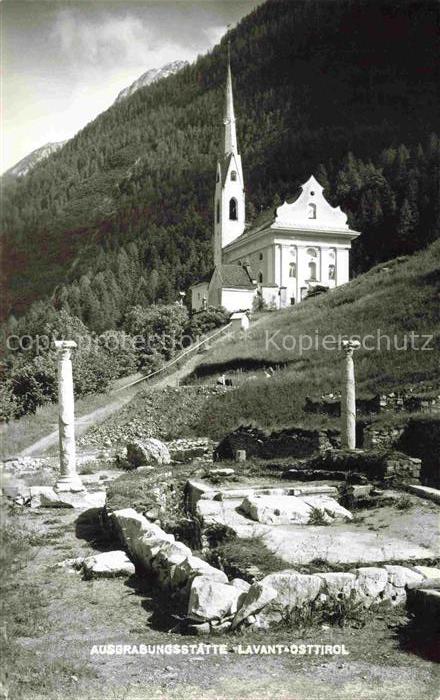 Lavant Tirol AT Ausgrabungsstaette Kirche Saeulen Ruinen Roemer Tal Berge Wald