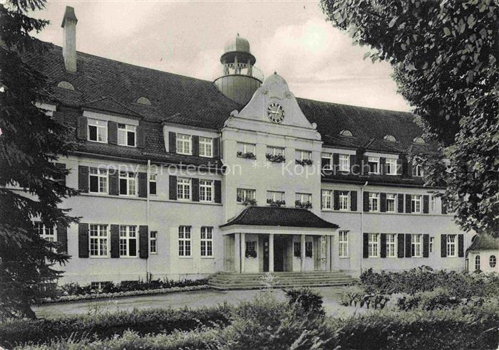 Schwaebisch Gmuend BW Schoenblick Erholungsheim Uhr Eingang Baeume Rasen Fassade