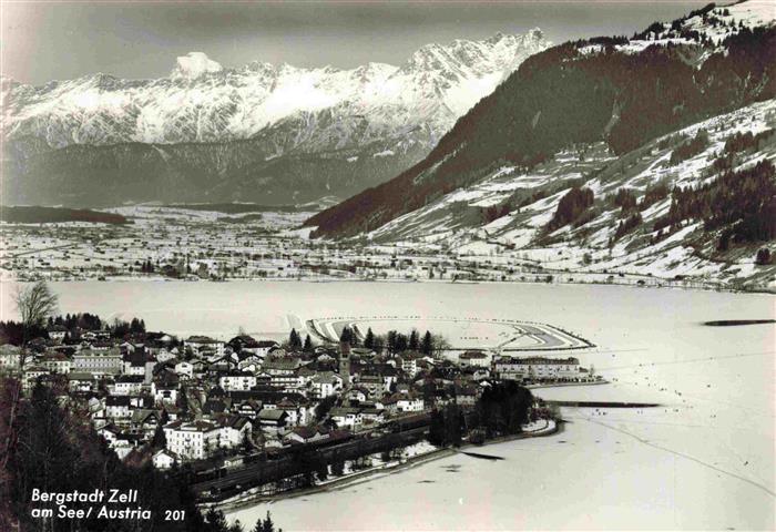 Zell See AT Zeller-See See Winter Schnee Bergpanorama Alpen Ortschaft Kirche Luf
