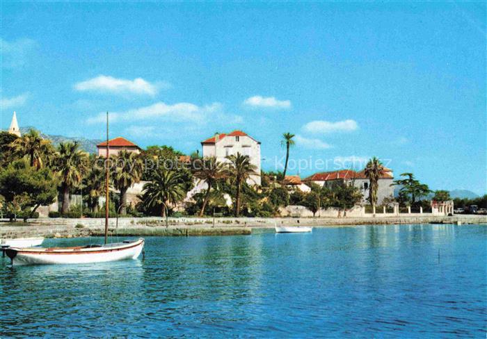 Orebic Croatia Kueste Boote Palmen Haeuser Kirche Meer Berge