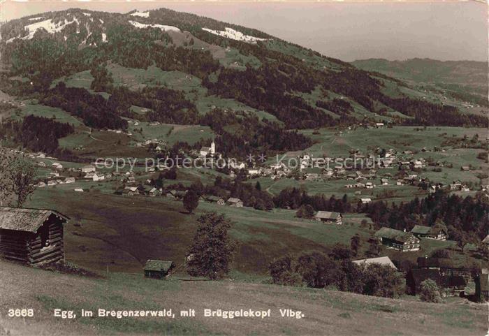 Egg Bregenzerwald Vorarlberg AT Bregenzerwald Brueggelekopf Talansicht Wiesen Do