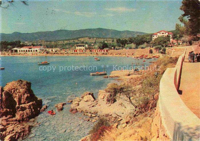 S Agaro Costa Brava Girona ES Playa-Sar-Pol Bucht Boote Strandkabinen Felsen Pro