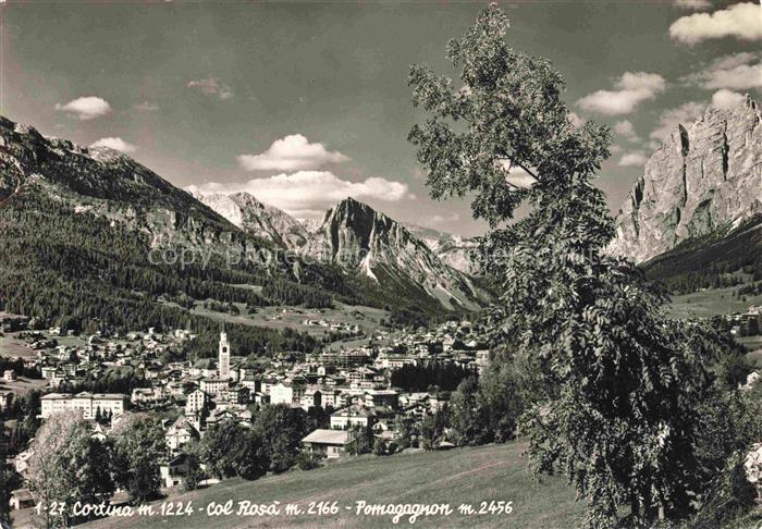Cortina d Ampezzo Veneto IT Dolomiten Col-Rosà Pomagagnon Kirche Ortschaft Bergp