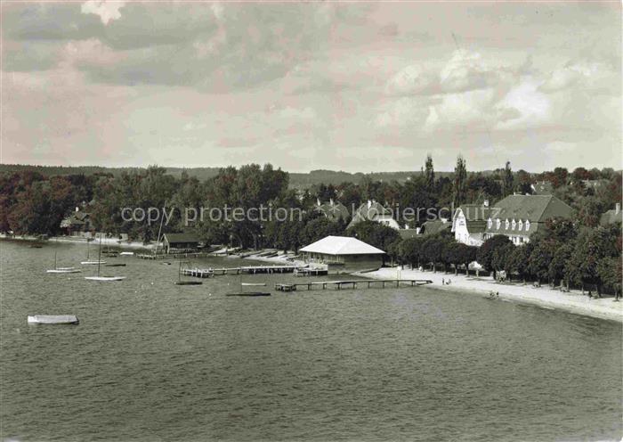 Herrsching Ammersee Ammersee Hotel-Steinberger Segelboote Steg Strand Baeume Vil