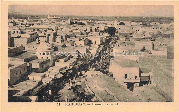 KAIROUAN Qairawan Tunesie Kuppel Altstadt Strasse Markt Minarett Lehmbauten Voge