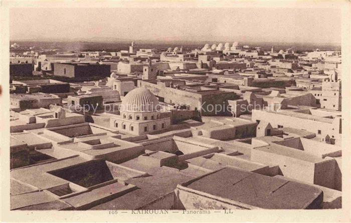 KAIROUAN Qairawan Tunesie Kuppel Minarett Altstadt Daecher Vogelschau Moscheen L
