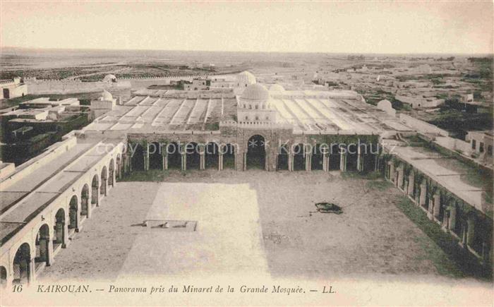KAIROUAN Qairawan Tunesie Grande-Mosquée Minaret Innenhof Arkaden Vogelperspekti