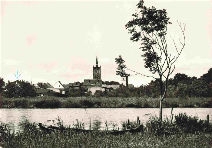 Usedom Mecklenburg-Vorpommern Kirchturm See Stadtansicht Boot Schilfguertel Teic