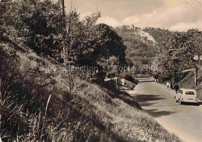Bad Sulza Thueringen Sonnenburg Strasse Huegel Burg Baeume Spaziergaenger Auto