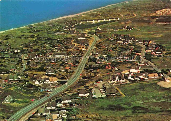 Rantum Sylt Fliegeraufnahme Reetdachhaeuser Duenen Nordsee Hauptstrasse Ortskern