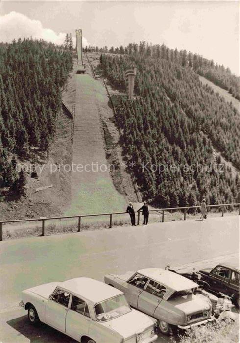 Oberhof Thueringen Schanze Rennsteig Skisprungschanze Wald PKW Wintersport Thuer