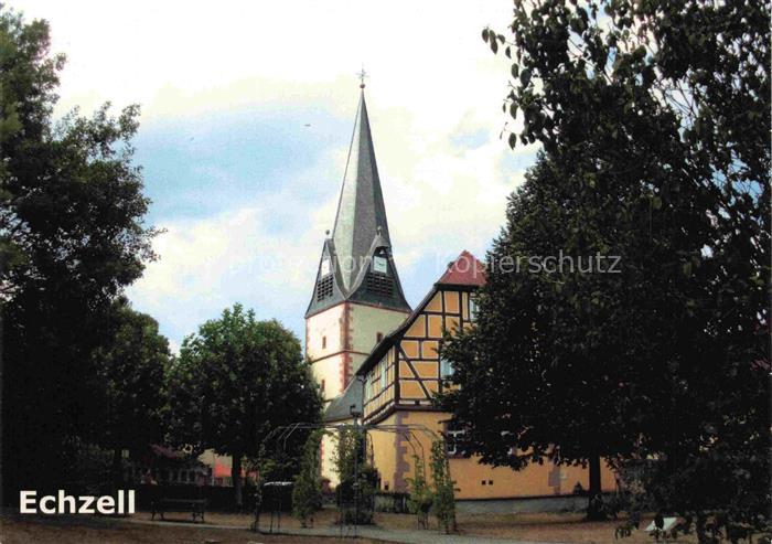 Echzell Wetterau Hessen Kirche Rathaus Kirchturm Fachwerkgebaeude Wetterau Baeum