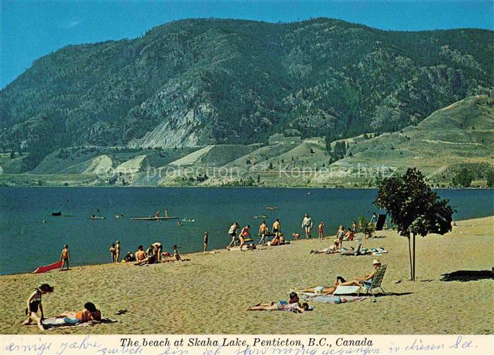 Penticton British Columbia Canada Skaha-Lake Strand Schwimmer Sonnenbader Berge