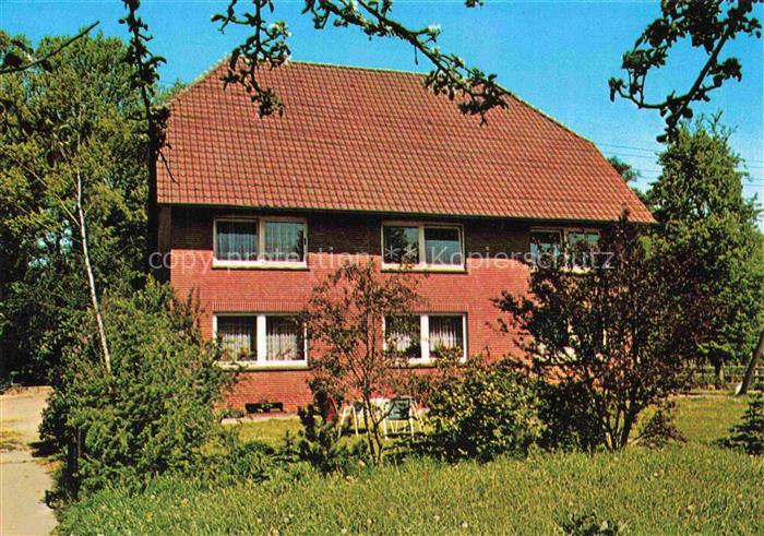 Undeloh Lueneburger Heide Harburg Niedersachsen Zur-Dorfeiche Landwirt Naturpark
