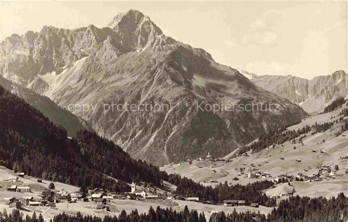 Kleinwalsertal Vorarlberg AT Widderstein Kleinwalsertal Bergtal Alpen Kirche Dor