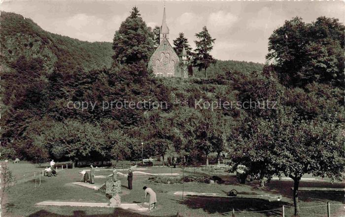 Bad Bertrich Rheinland-Pfalz Kleingolfanlage Roemerkessen Kapelle Park Baeume Mi