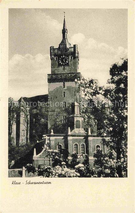 Schwanenburg Kleve Bad Schwanentum Uhrenturm Kirchturm Baeume Garten Niederrhein
