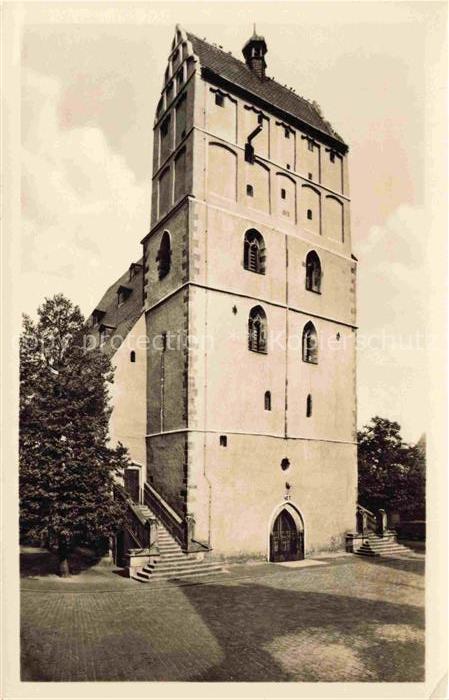 Borna Leipzig Stadtkirche Kirchturm Aussenansicht Treppe Portal Baeume