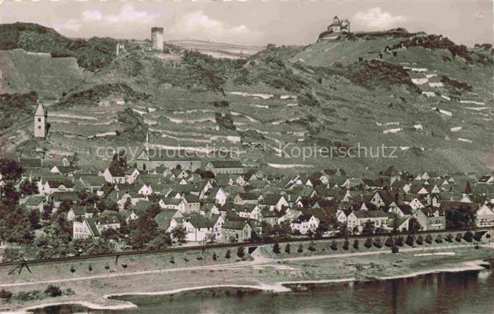 Kobern-Gondorf Mosel Rheinland-Pfalz Mosel Panorama Kirchturm Burgruine Weinberg