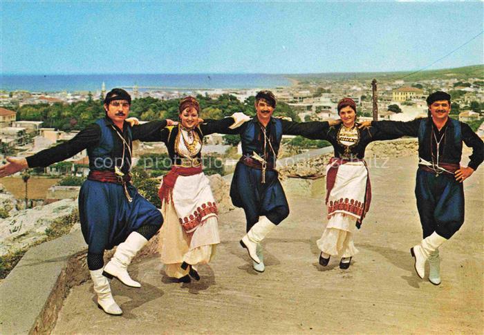 Rethymnon Rethimnon Crete Greece Volkstracht Tanz Trachten-Tanz Kuestenstadt Pan