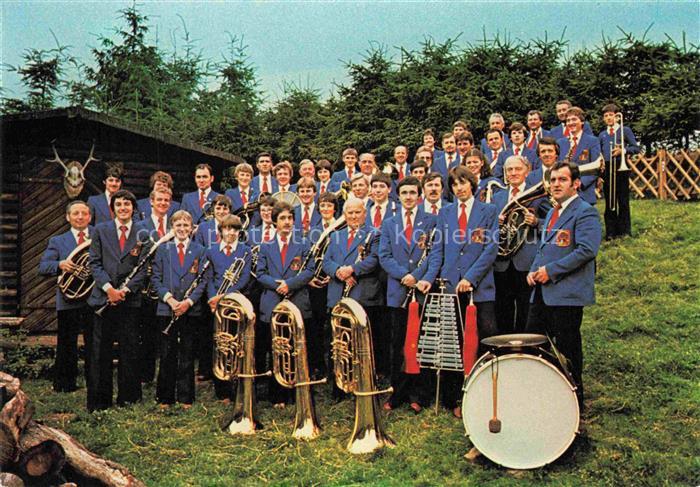Bimbach Musikverein Blasorchester Gruppe Uniformen Instrumente Tuba Blaskapelle