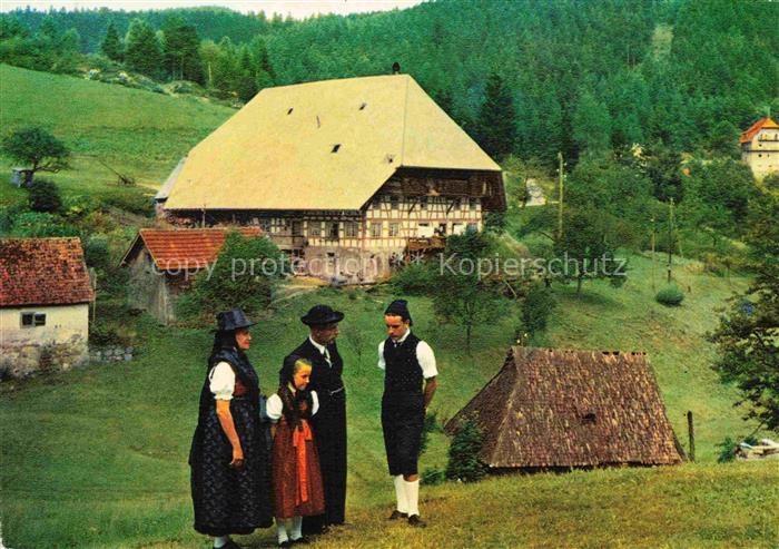 Lauterbach Schwarzwald Tracht Schwarzwaldhaus Hasenbauernhof Trachtengruppe Wald