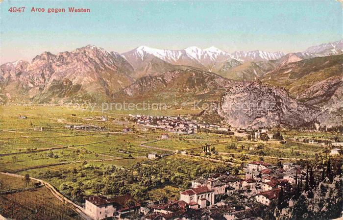 Arco  Trentino IT Arco-gegen-Westen Burg Felsen Berge Alpen Tal Felder Ortschaft