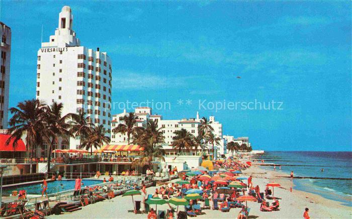 Miami Beach Florida USA Hotel-Versailles Gold-Coast Strand Swimmingpool Cabanas