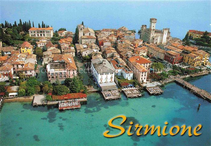 SIRMIONE Lago di Garda IT Gardasee Scaligero-Burg Altstadt Luftaufnahme Hafen Ha