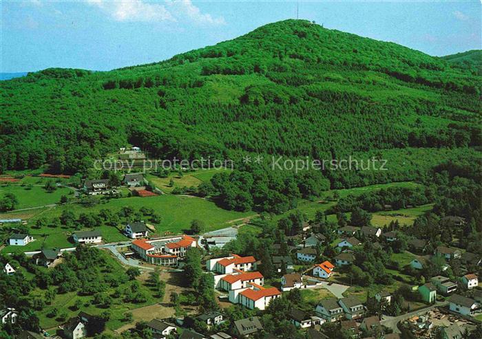 Heisterbacherrott Koenigswinter NRW Fliegeraufnahme Dorf Petersberg Wald Haeuser
