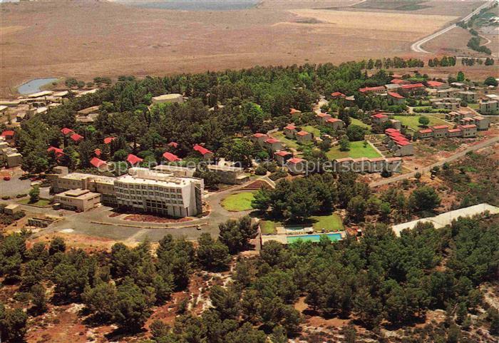 Kibbutz Hotel Lavi Israel Kibbutz-Lavi Hotel Schwimmbad Pinienwald Wuestenlandsc
