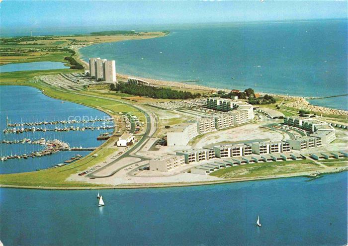 Burg Fehmarn Ostseebad Suedfstrand Fehmarn Luftbild Marina Jachthafen Hochhaeuse