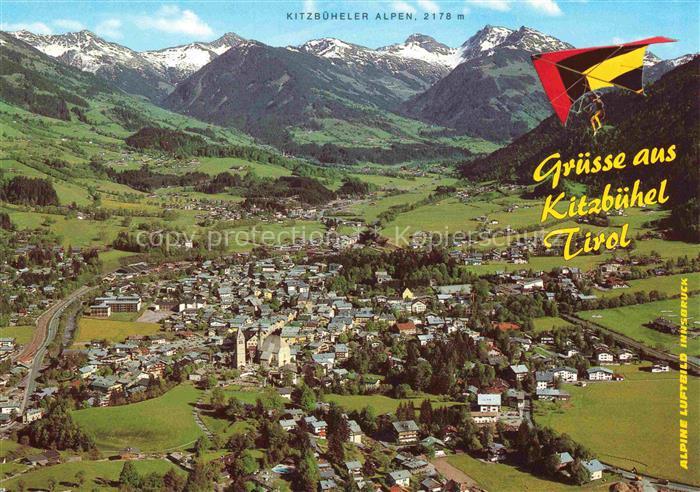 Kitzbuehel Tirol AT Kitzbueheler-Alpen Luftbild Talblick Pfarrkirche-St-Andreas