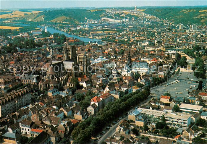Sens 89 Vue generale aerienne La catherale Saint Etienne