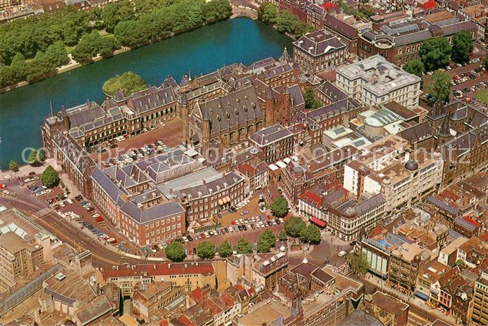 Den Haag Butenhof met Regeringsgebowen Fliegeraufnahme