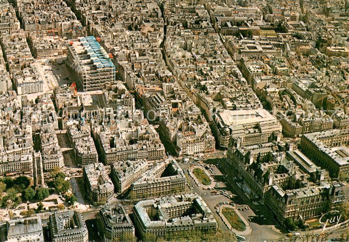 Paris 75 La tour Saint Jacques Place de l’Hotel de Ville Eglise Saint Merri et l