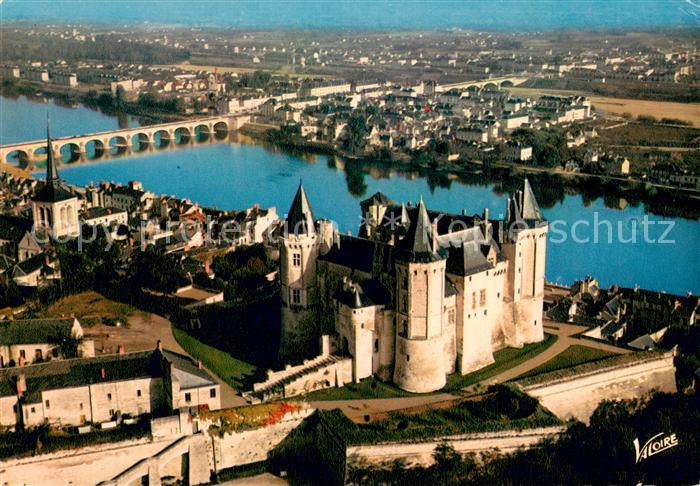 Saumur 49 Vue aerienne sur le chateau