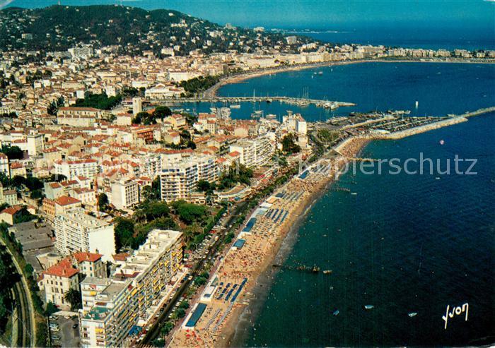 Cannes 06 La Plage du Midi Boulevard Jean Hibert et le Suquet Vue aerienne