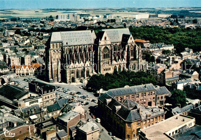 Saint-Quentin 02 Vue aerienne La Basilique