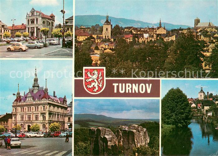 Turnov Turnau CZ Stadtzentrum Platz Stadtpanorama Partie am Fluss Landschaft Fel