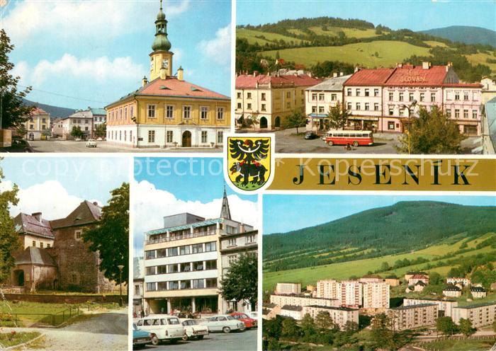 Jeseniky CZ Radnice Rude namesti s Interhotelem Slovan Mestske muzeum Dum sluzeb