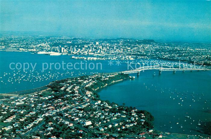 Auckland City and Harbour Bridge Fliegeraufnahme