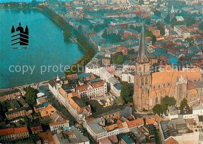 Schwerin Mecklenburg Fliegeraufnahme mit Kirche