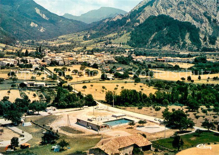 Luc-en-Diois 26 Fliegeraufnahme Campingplatz Schwimmbad Dorf