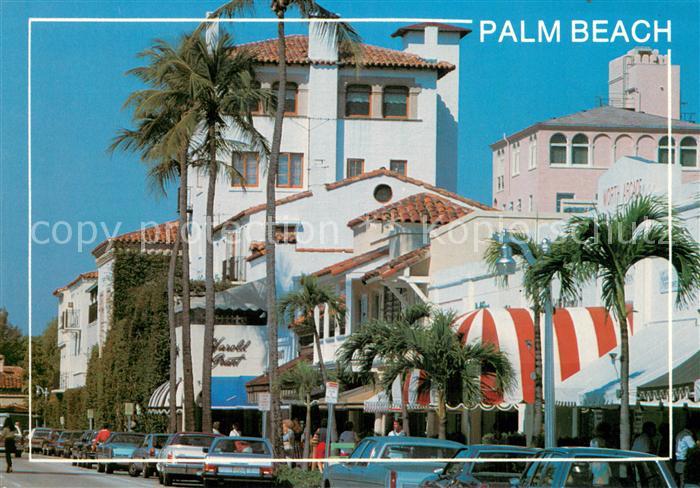 Palm Beach Worth Avenue in tropical Palm Beach